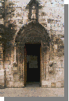 Conversano - Cattedrale (portale inferiore)